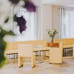 Landgasthof Zur Post Hotel Mengkofen