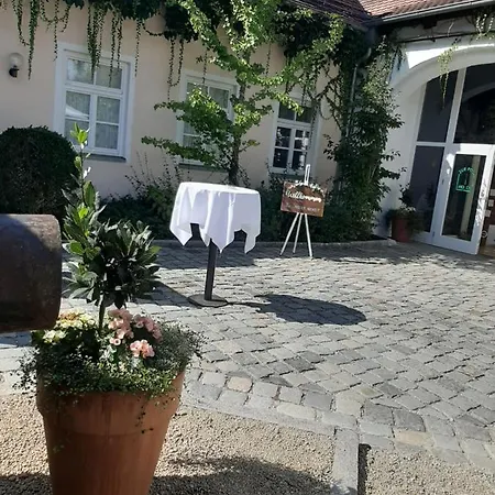 Landgasthof Zur Post فندق 4*