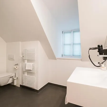 Landgasthof Zur Post فندق Mengkofen